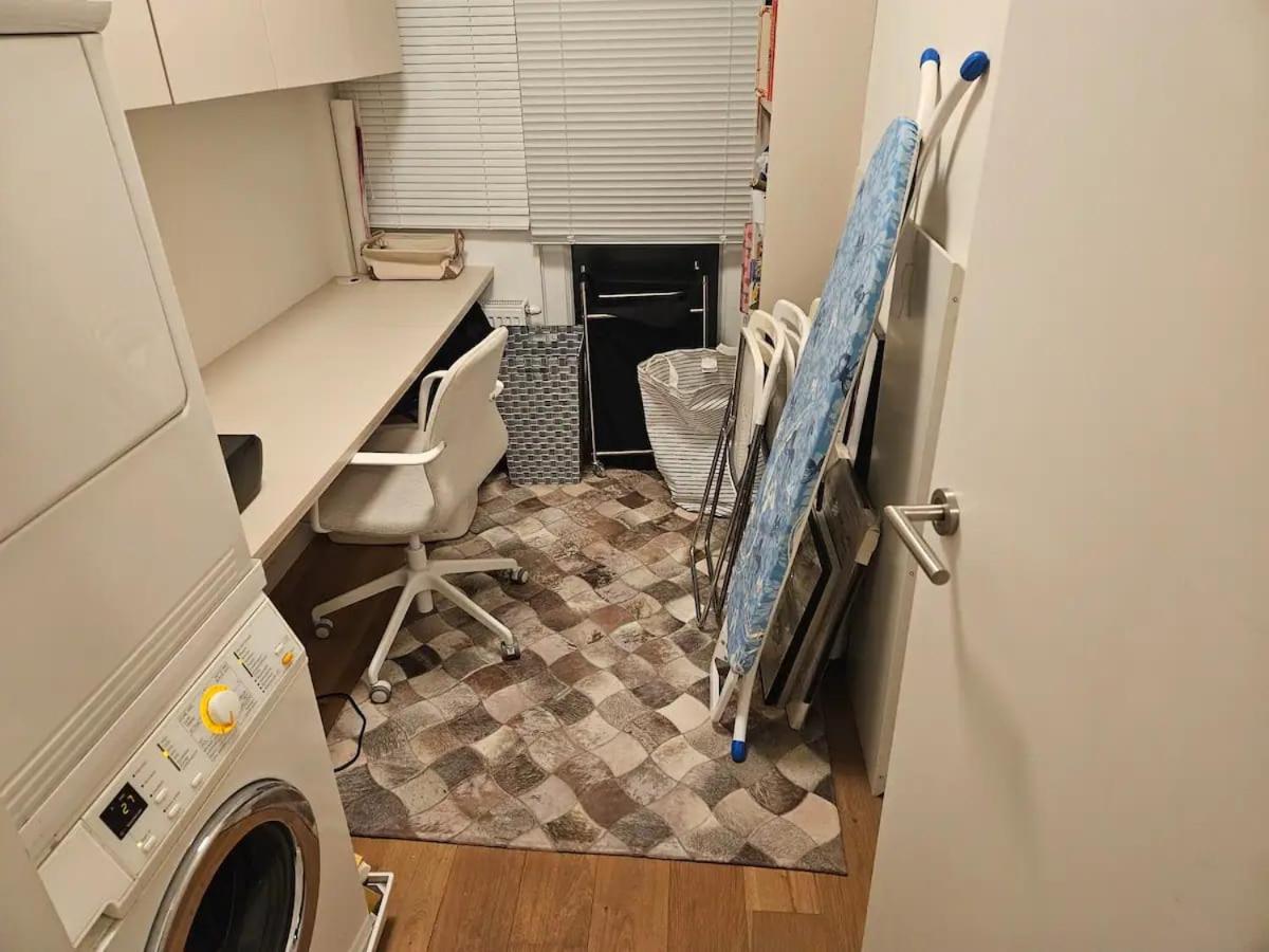 The - South Apartment *